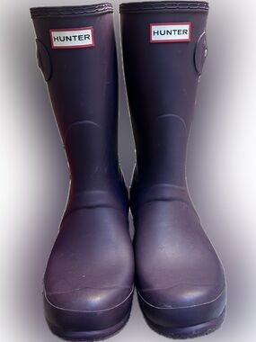 Hunter Short Waterproof Boots in Deep Plum Purple